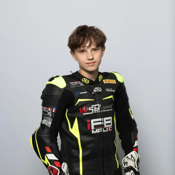 JULIAN-WIESER JULIAN-WIESER